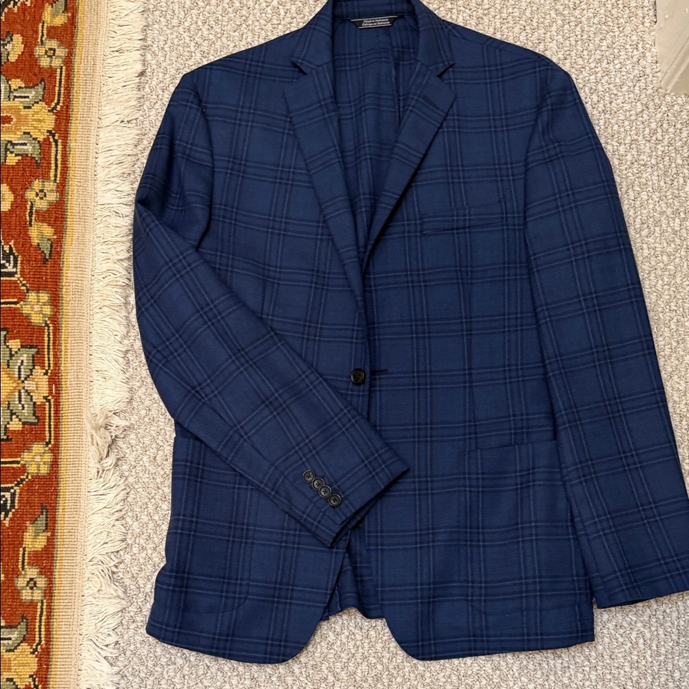 Saks Fifth Avenue Deep Navy Rich Plaid Blazer, Beautiful Condition 42 Regular